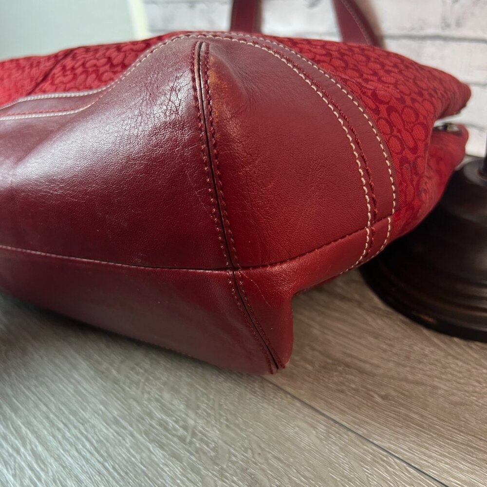 COACH Soho Y2K Cherry Red Signature C Canvas Shoulder Tote Bag Lg Style F10928 - Picture 5 of 7